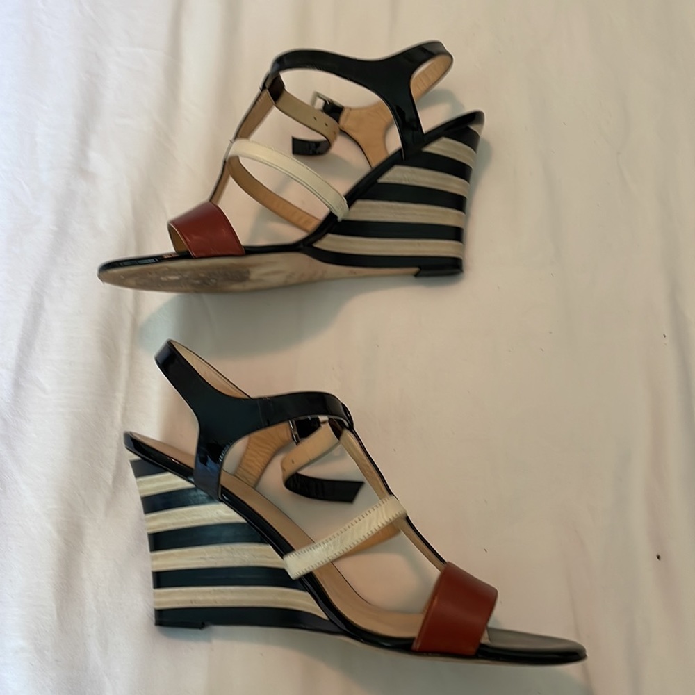 Kate Spade Sandles - Picture 2 of 6